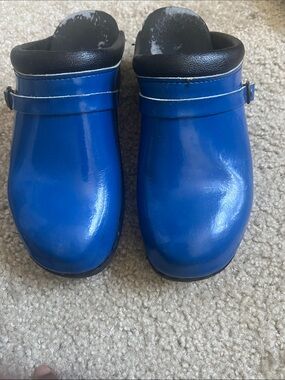 C&C Sweden Blue Patent Clog Mules – Slip-On Comfort